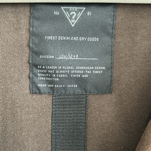 🔥🔥🔥Guess Black Windbreaker Sporty  Jacket with excellent condition - Picture 7 of 8